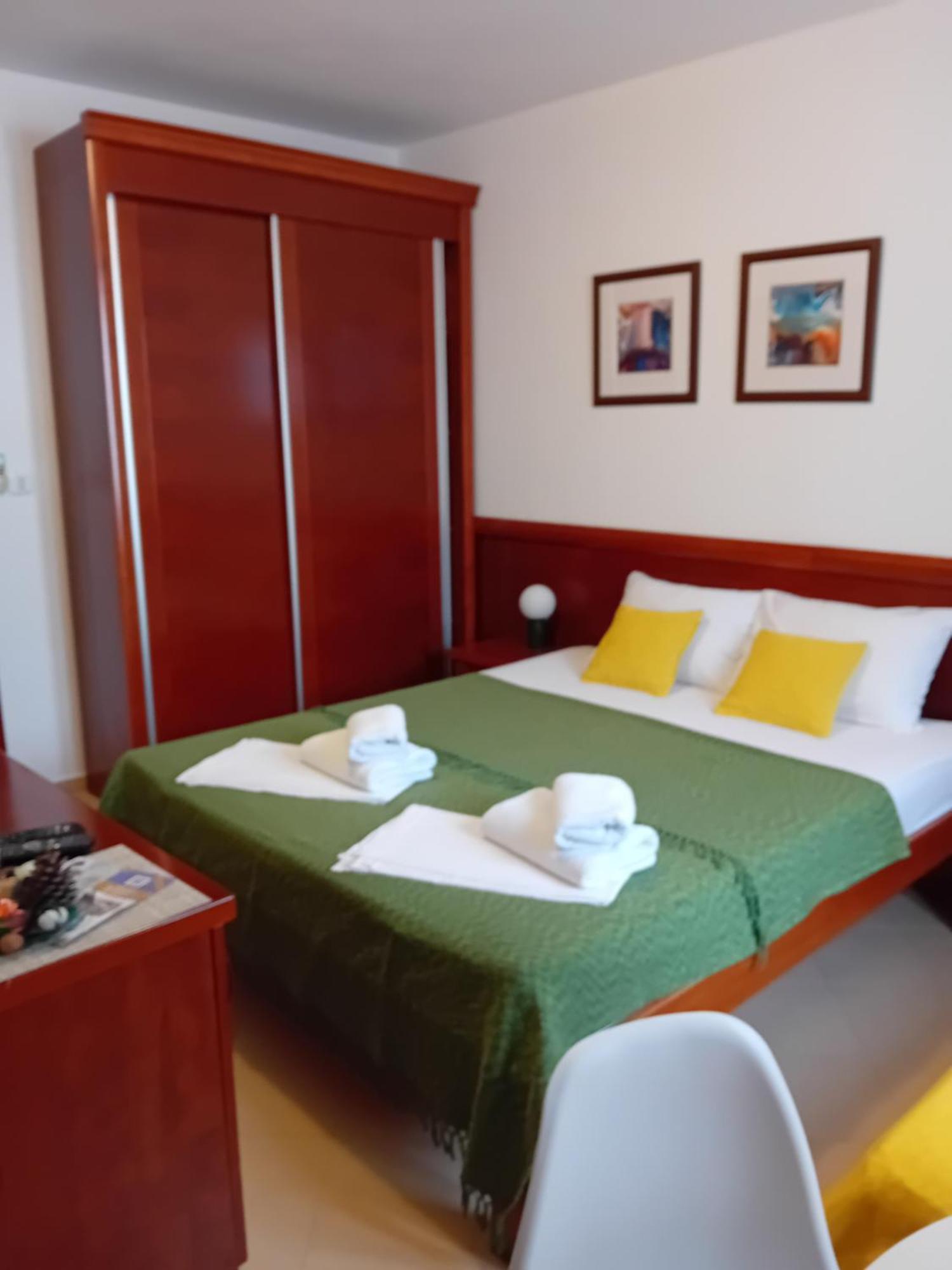 Apartments Krapina Lux Budva Exterior photo