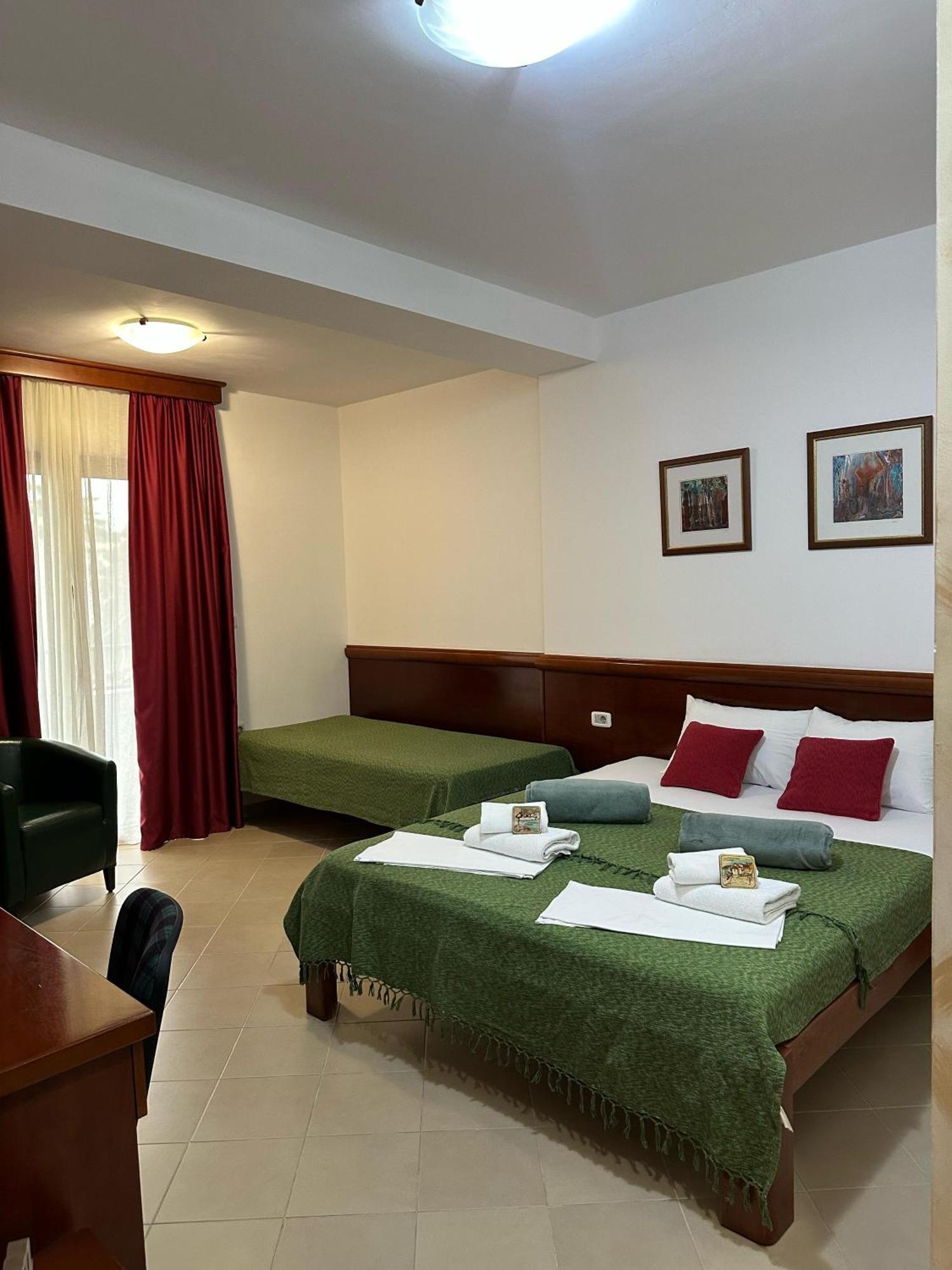 Apartments Krapina Lux Budva Exterior photo